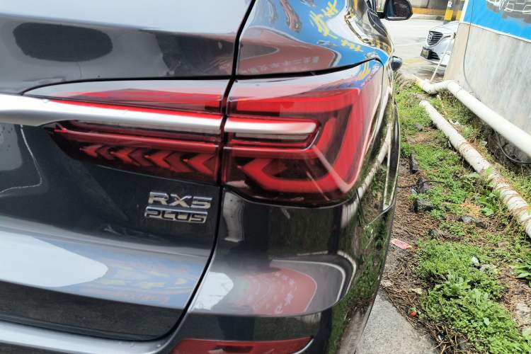 Used Roewe RX5 2023 PLUS 330TGI Automatic Trendsetting Smart Edition Right Rear Taillight