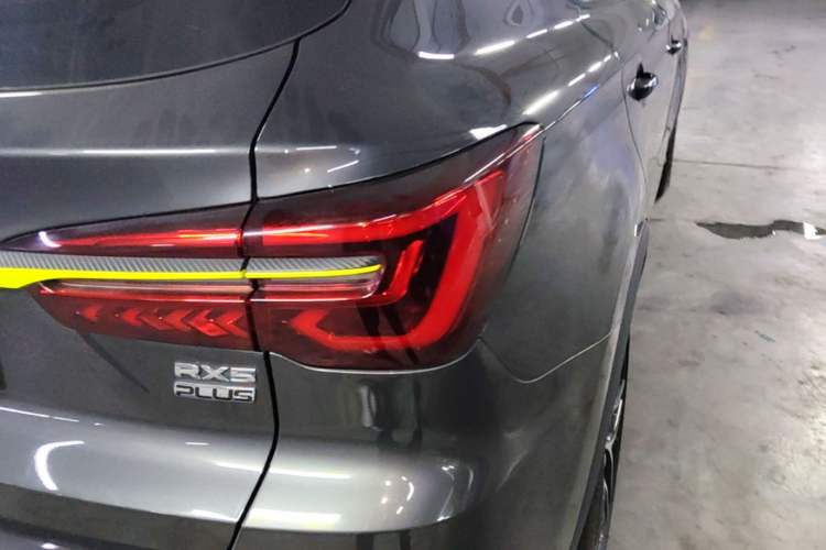Used Roewe RX5 2023 PLUS 330TGI Automatic Trendsetting Smart Edition Right Rear Taillight
