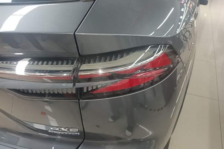 Used Roewe RX5 2023 1.5T Elite Edition Right Rear Taillight
