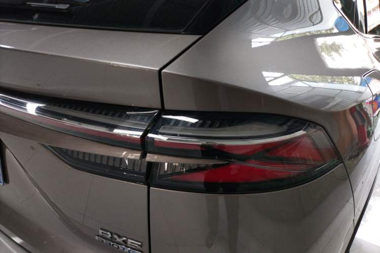 Used Roewe RX5 2023 1.5T Elite Edition Right Rear Taillight
