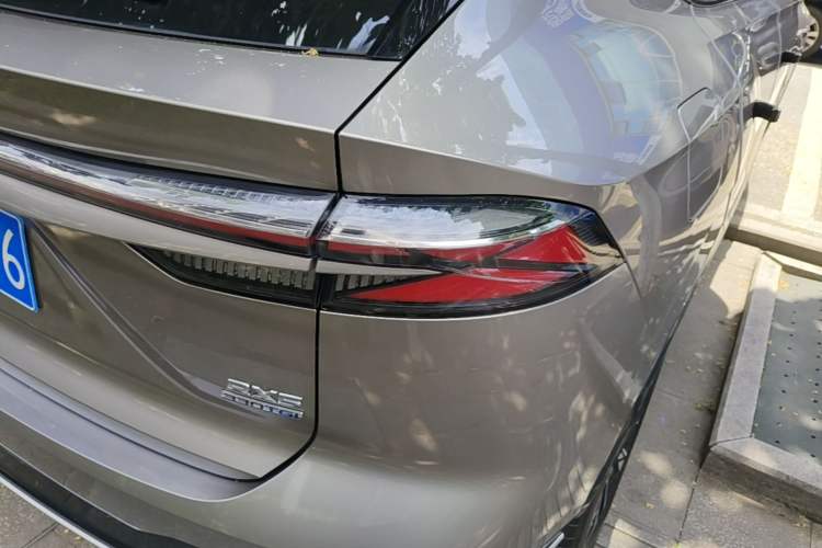 Used Roewe RX5 2023 1.5T Elite Edition Right Rear Taillight