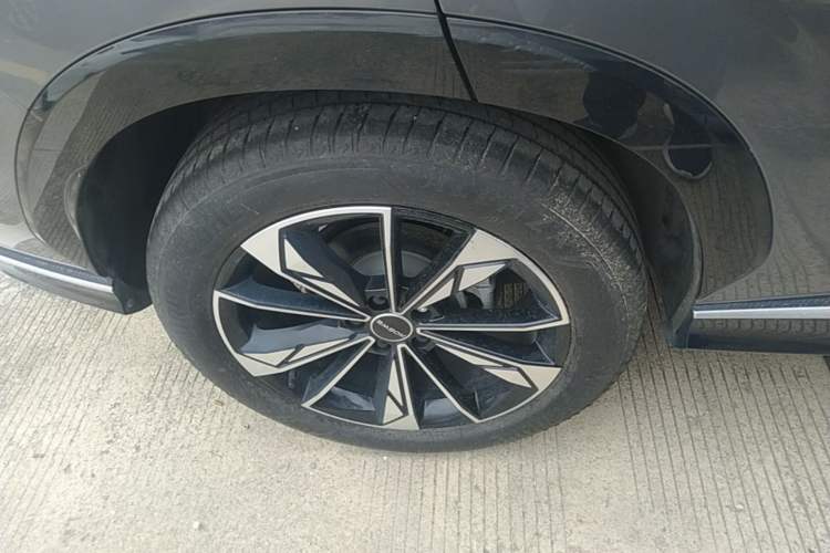 Used Roewe RX5 2023 1.5T Elite Edition Right Rear Wheel Hub