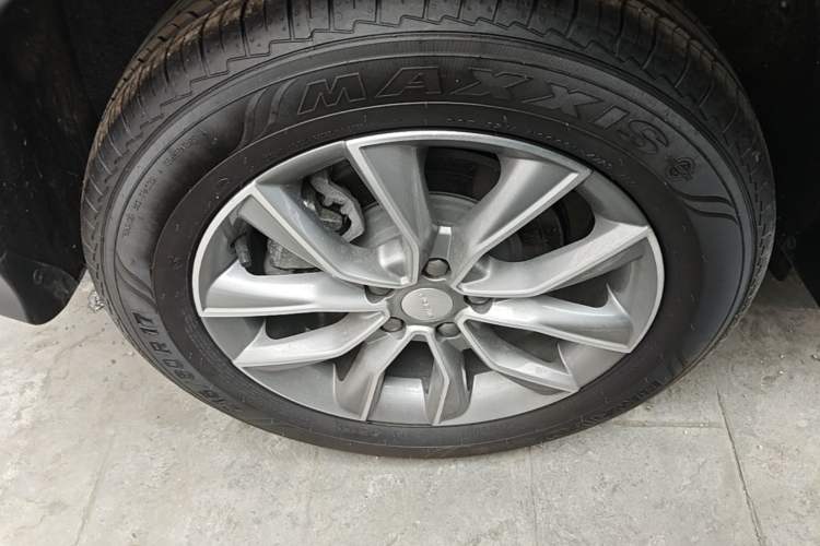 Used Roewe RX5 2023 PLUS 330TGI Automatic Trendsetting Smart Edition Right Rear Wheel Hub