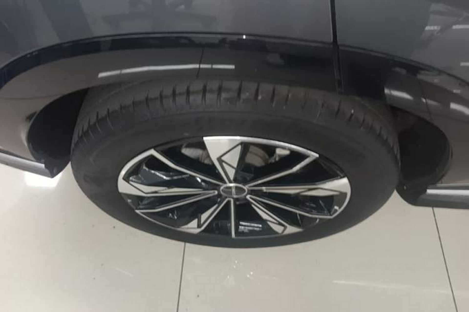 Used Roewe RX5 2023 1.5T Elite Edition Right Rear Wheel Hub