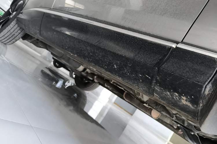 Used Roewe RX5 2023 1.5T Comfort Edition Right Side Sill