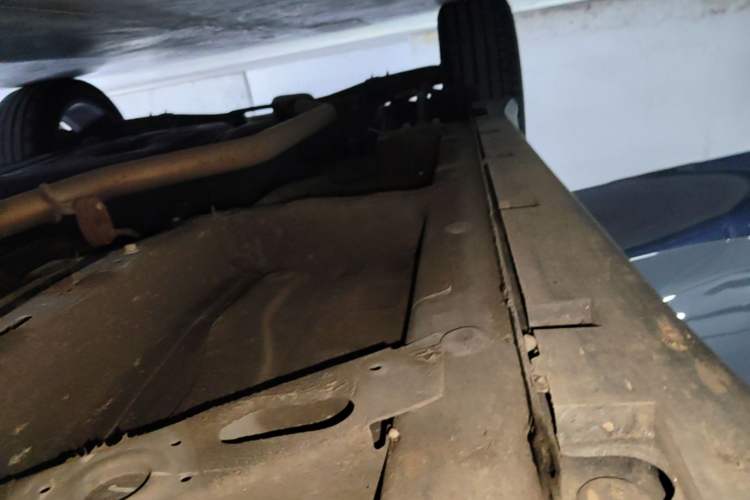 Used Roewe RX5 2023 PLUS 330TGI Automatic Trendsetting Smart Edition Right Side Sill