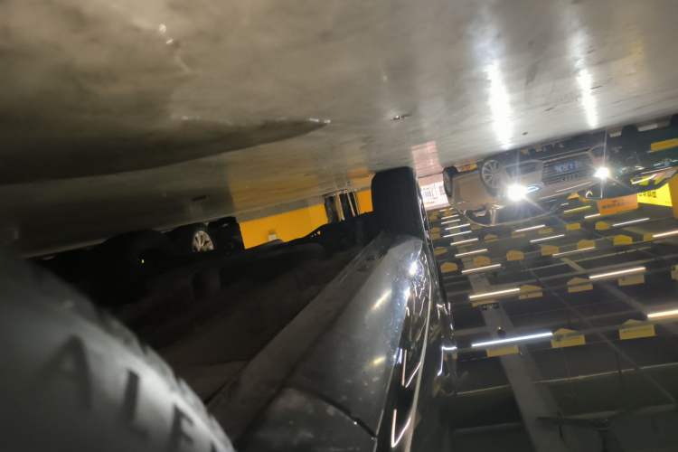 Used Roewe RX5 2023 1.5T Elite Edition Right Side Sill