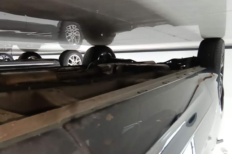 Used Roewe RX5 2023 1.5T Elite Edition Right Side Sill