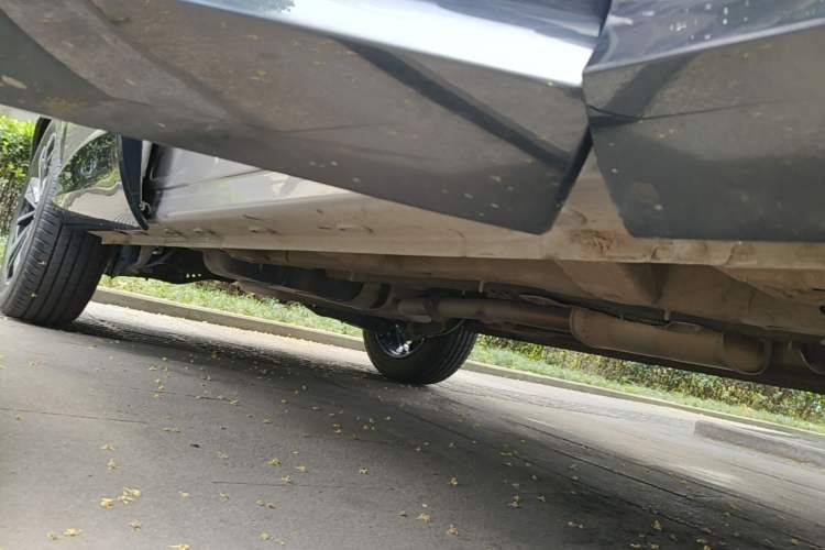 Used Roewe RX5 2023 1.5T Elite Edition Right Side Sill