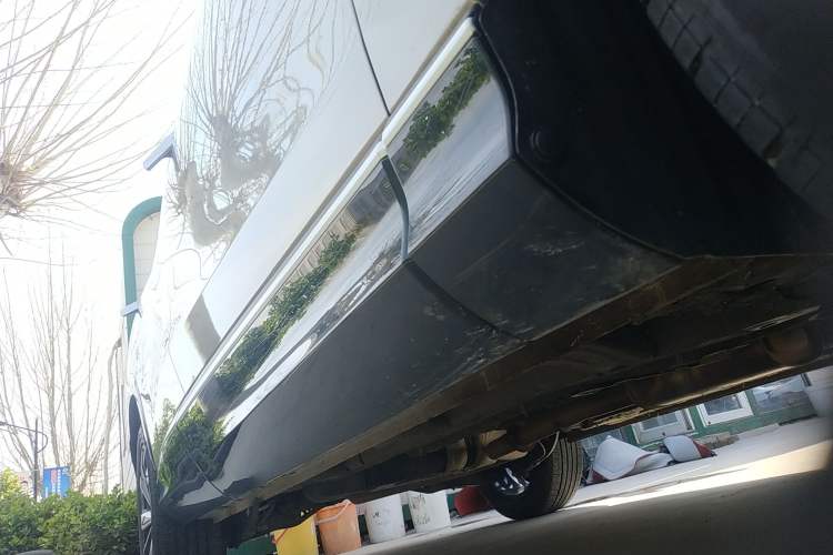 Used Roewe RX5 2023 1.5T Elite Edition Right Side Sill