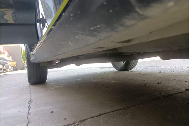 Used Roewe RX5 2023 PLUS 330TGI Automatic Trendsetting Smart Edition Right Side Sill