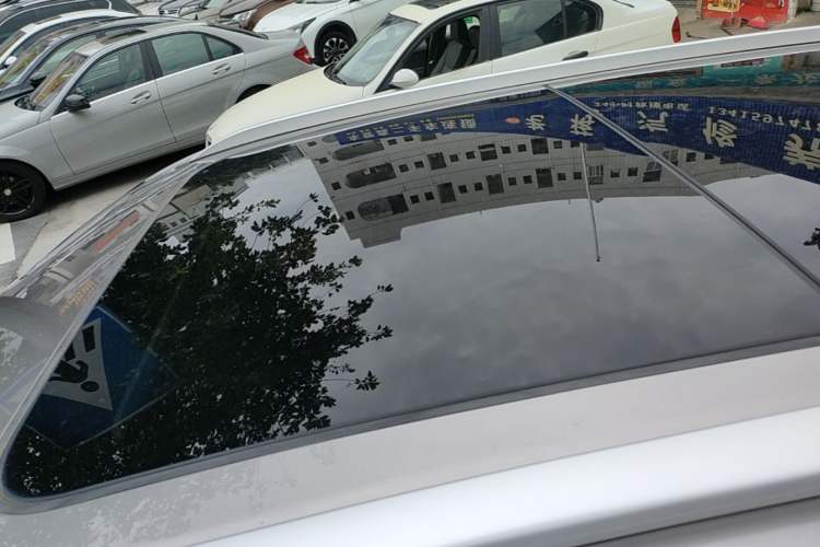 Used Roewe RX5 2023 1.5T Elite Edition Roof