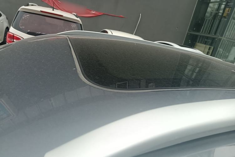 Used Roewe RX5 2023 1.5T Prestige Sliding-Screen Version Roof