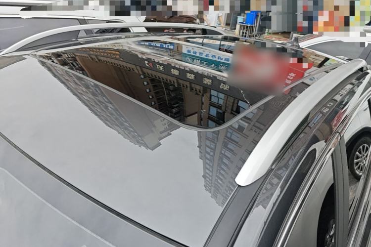 Used Roewe RX5 2023 PLUS 330TGI Automatic Trendsetting Smart Edition Roof