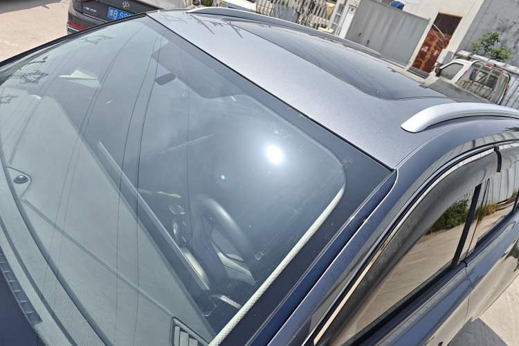 Used Roewe RX5 2023 1.5T Comfort Edition Roof