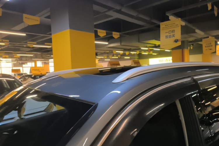 Used Roewe RX5 2023 1.5T Elite Edition Roof