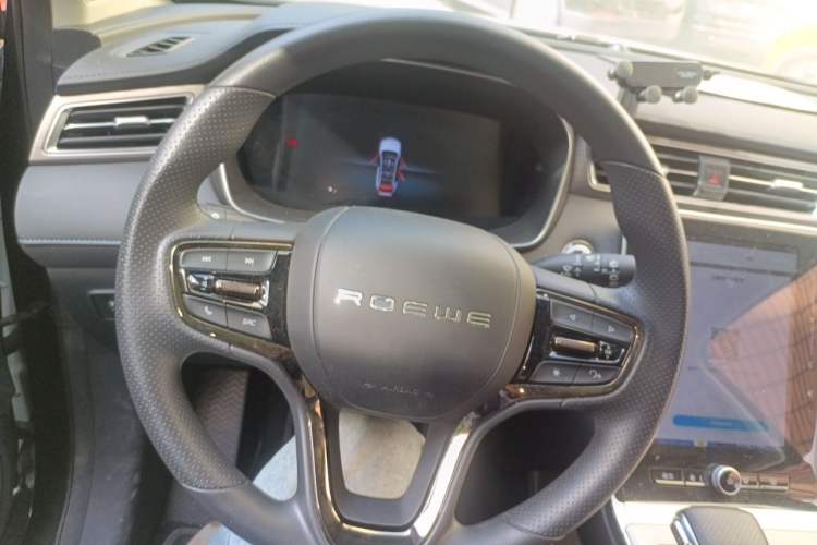 Used Roewe RX5 2023 PLUS 330TGI Automatic Trendsetting Smart Edition Steering Wheel