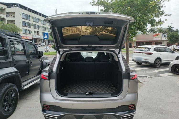 Used Roewe RX5 2023 1.5T Elite Edition Trunk