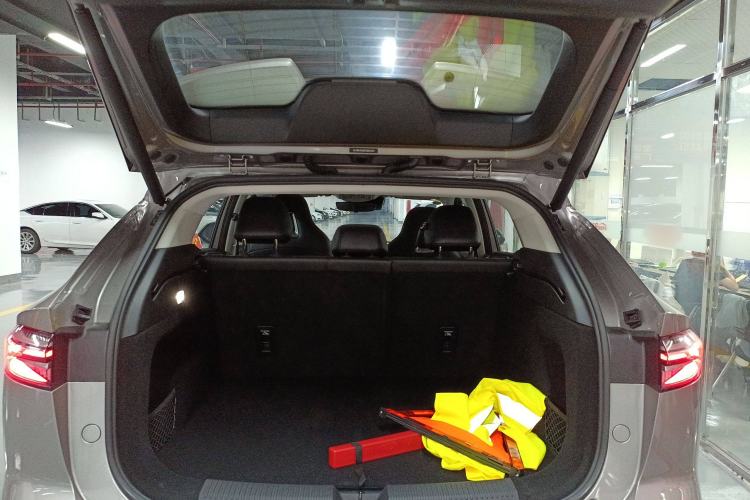 Used Roewe RX5 2023 1.5T Elite Edition Trunk