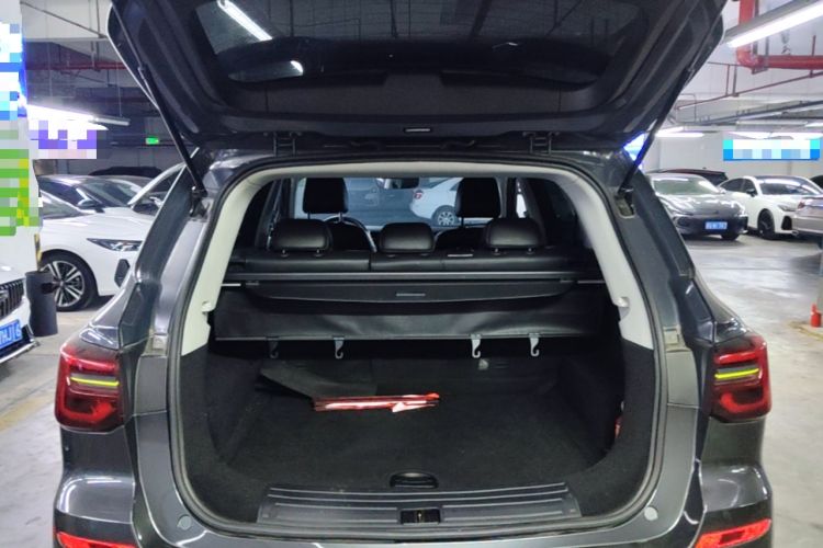 Used Roewe RX5 2023 PLUS 330TGI Automatic Trendsetting Smart Edition Trunk