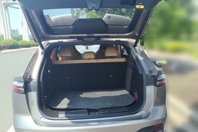 Used Roewe RX5 2023 1.5T Elite Edition Trunk