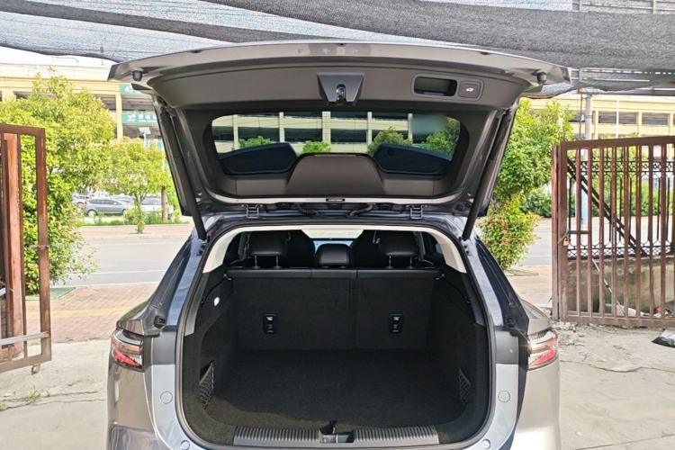 Used Roewe RX5 2023 1.5T Luxury Sliding-Screen Version Trunk