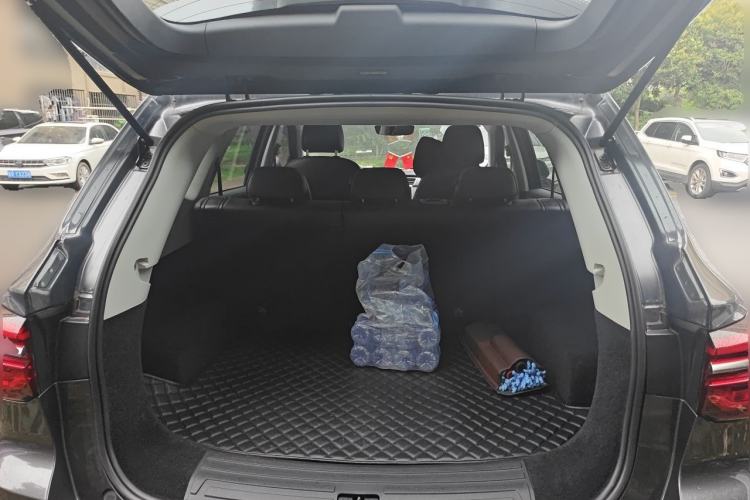 Used Roewe RX5 2023 PLUS 330TGI Automatic Trendsetting Smart Edition Trunk