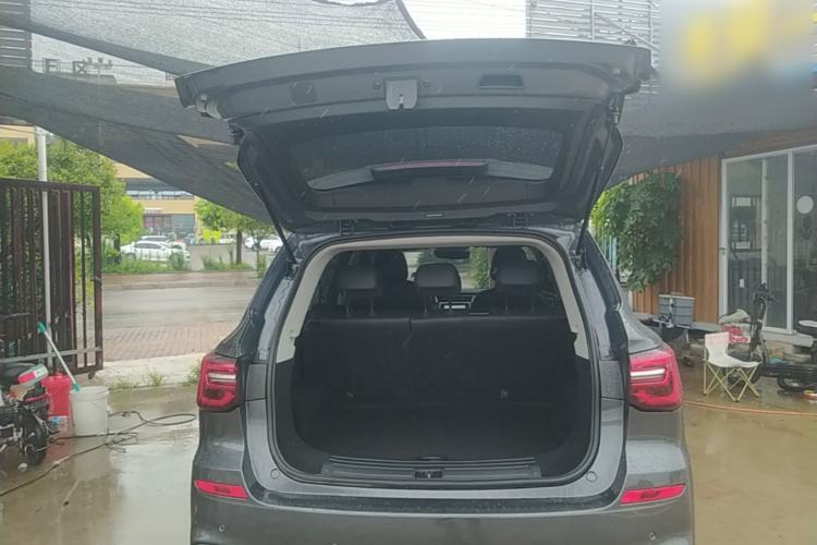 Used Roewe RX5 2023 PLUS 330TGI Automatic Trendsetting Smart Edition Trunk