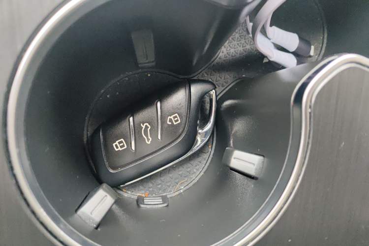 Used Roewe RX5 2023 1.5T Elite Edition Vehicle Key