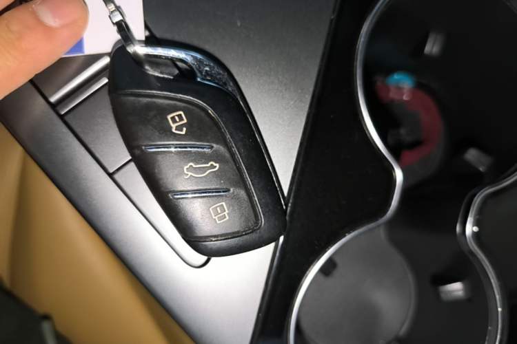 Used Roewe RX5 2023 1.5T Comfort Edition Vehicle Key