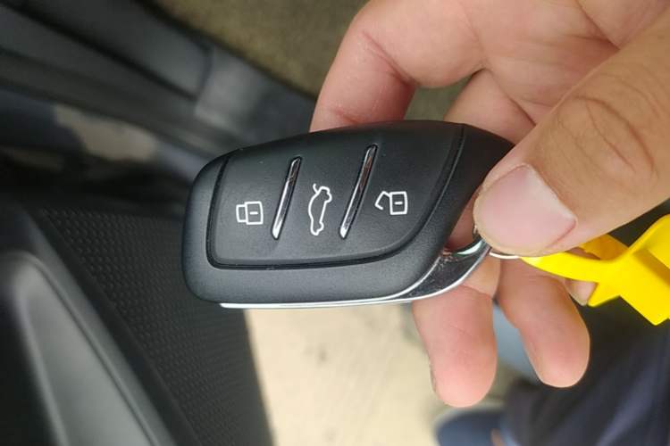 Used Roewe RX5 2023 1.5T Elite Edition Vehicle Key