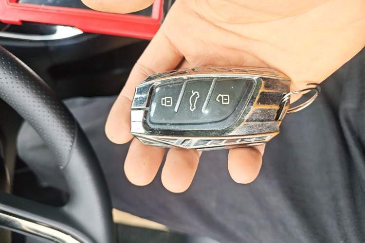 Used Roewe RX5 2023 PLUS 330TGI Automatic Trendsetting Smart Edition Vehicle Key