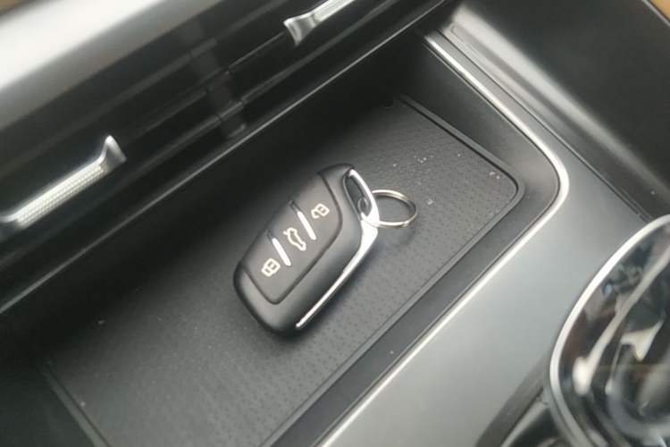 Used Roewe RX5 2023 1.5T Luxury Sliding-Screen Version Vehicle Key