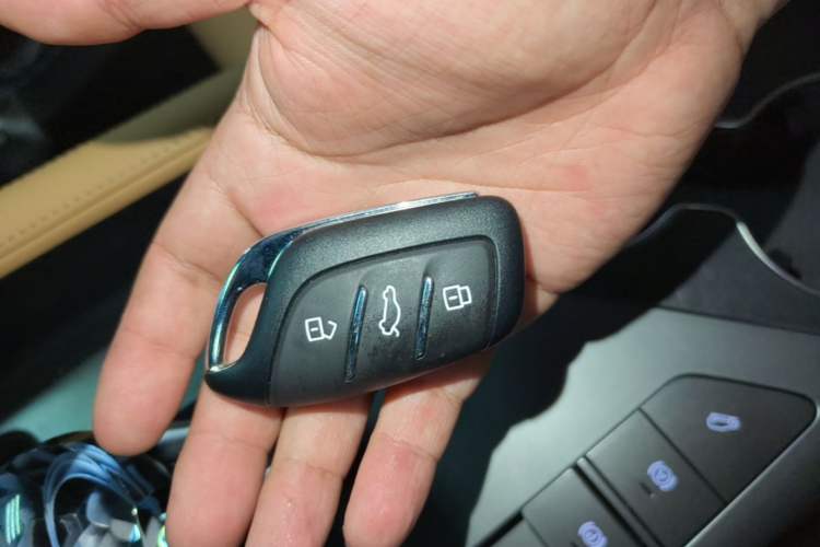 Used Roewe RX5 2023 1.5T Prestige Sliding-Screen Version Vehicle Key