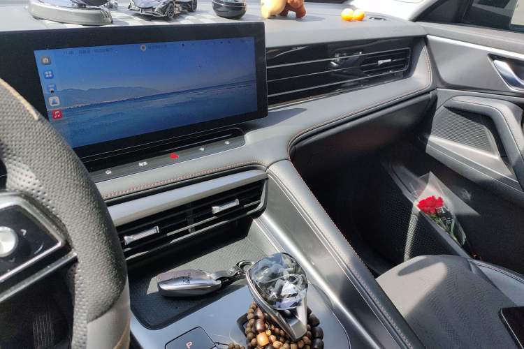 Used Roewe RX5 2023 1.5T Elite Edition Audio And AC Panel