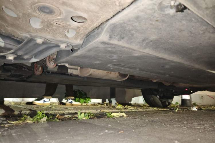 Used Roewe RX5 2023 1.5T Prestige Sliding-Screen Version Chassis Front Left