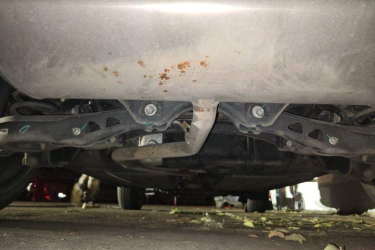 Used Roewe RX5 2023 1.5T Prestige Sliding-Screen Version Chassis Rear