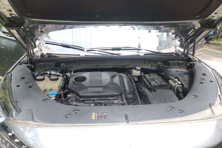 Used Roewe RX5 2023 1.5T Luxury Sliding-Screen Version Engine Bay