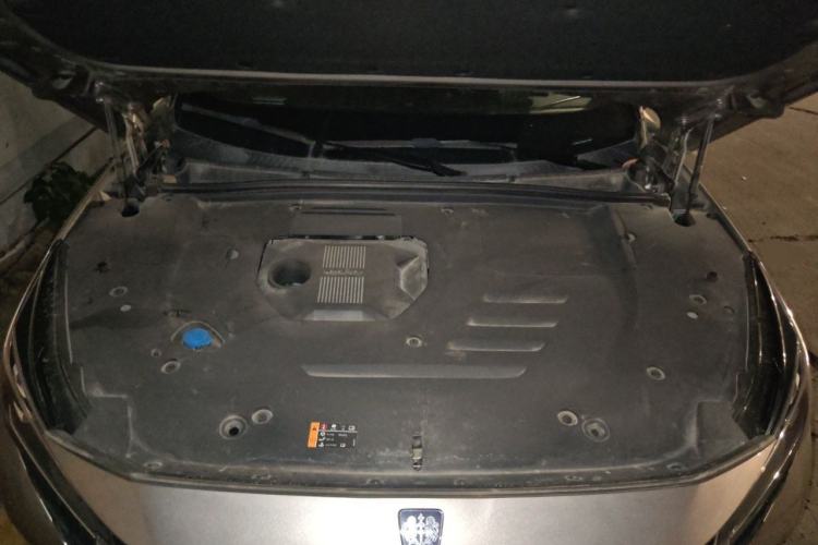Used Roewe RX5 2023 1.5T Prestige Sliding-Screen Version Engine Bay