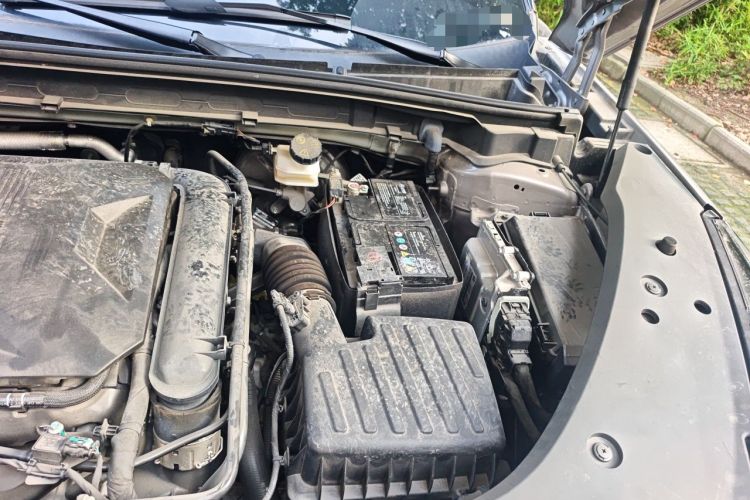 Used Roewe RX5 2023 1.5T Elite Edition Engine Bay Left