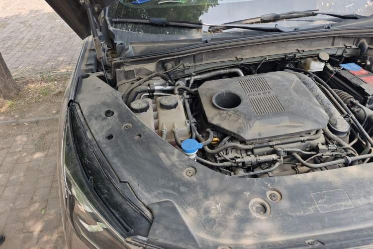 Used Roewe RX5 2023 1.5T Elite Edition Engine Bay Right