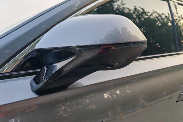Used Roewe RX5 2023 1.5T Elite Edition Exterior 8