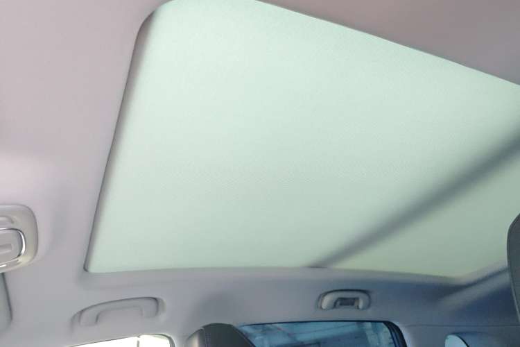 Used Roewe RX5 2023 PLUS 330TGI Automatic Trendsetting Smart Edition Headliner