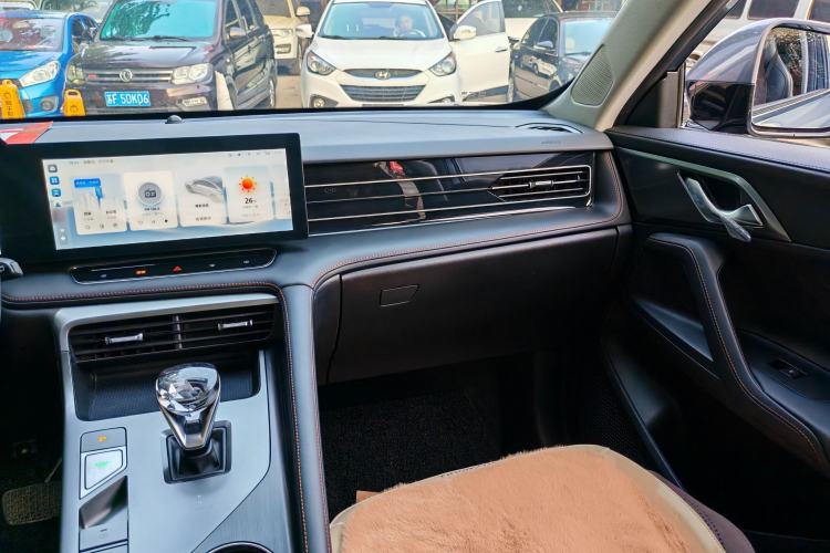 Used Roewe RX5 2023 1.5T Elite Edition Interior 2