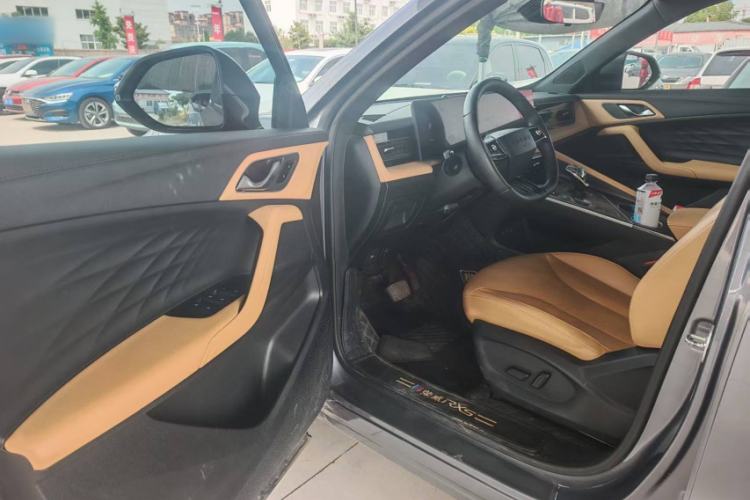 Used Roewe RX5 2023 1.5T Prestige Sliding-Screen Version Interior 2