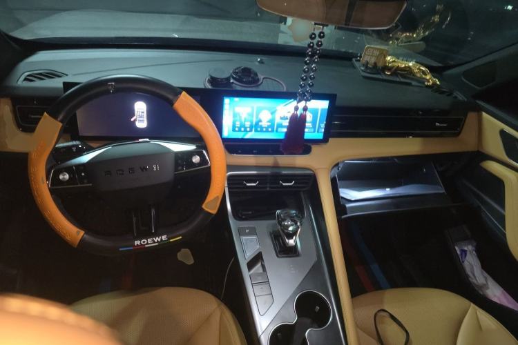 Used Roewe RX5 2023 1.5T Elite Edition Interior 2