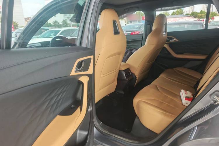 Used Roewe RX5 2023 1.5T Prestige Sliding-Screen Version Interior 3