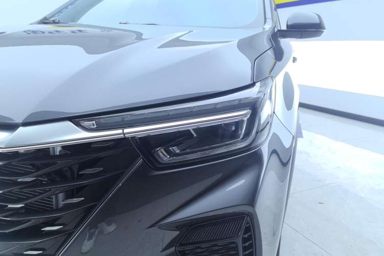 Used Roewe RX5 2023 PLUS 330TGI Automatic Trendsetting Smart Edition Left Front Headlight