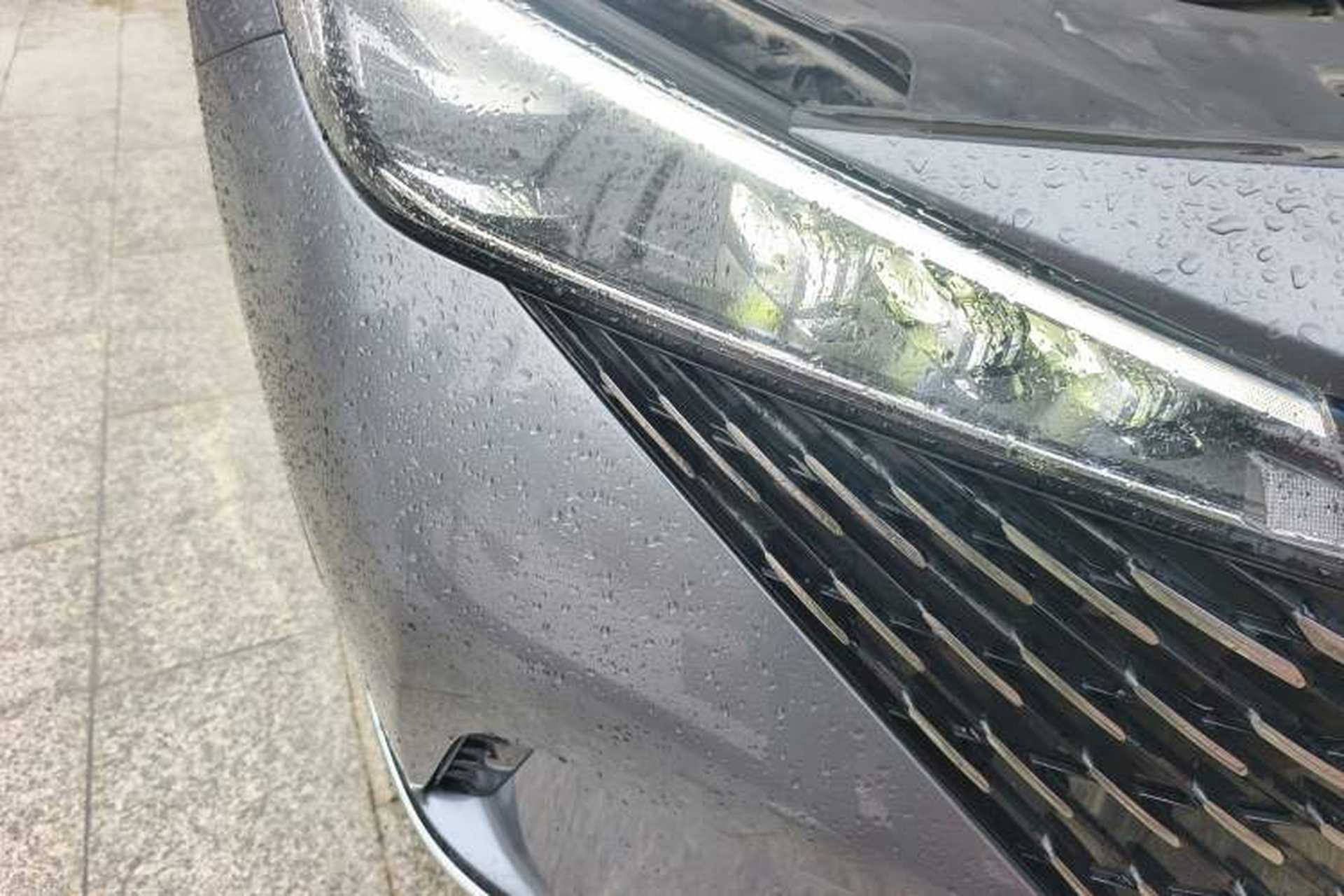 Used Roewe RX5 2023 1.5T Luxury Sliding-Screen Version Right Front Headlight