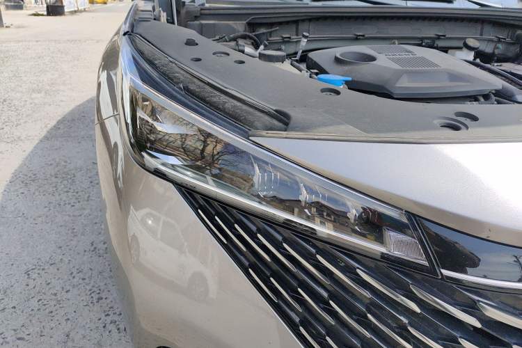 Used Roewe RX5 2023 1.5T Elite Edition Right Front Headlight